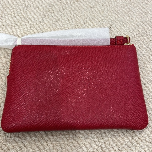 Brand new Coach zip wallet red - Picture 2 of 2